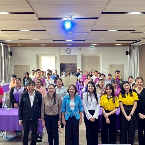 มูลนิธิธรรมิกชนรับมอบลูกโกลบอลจาก สมาคมกีฬาคนตาบอดแห่งประเทศไทย