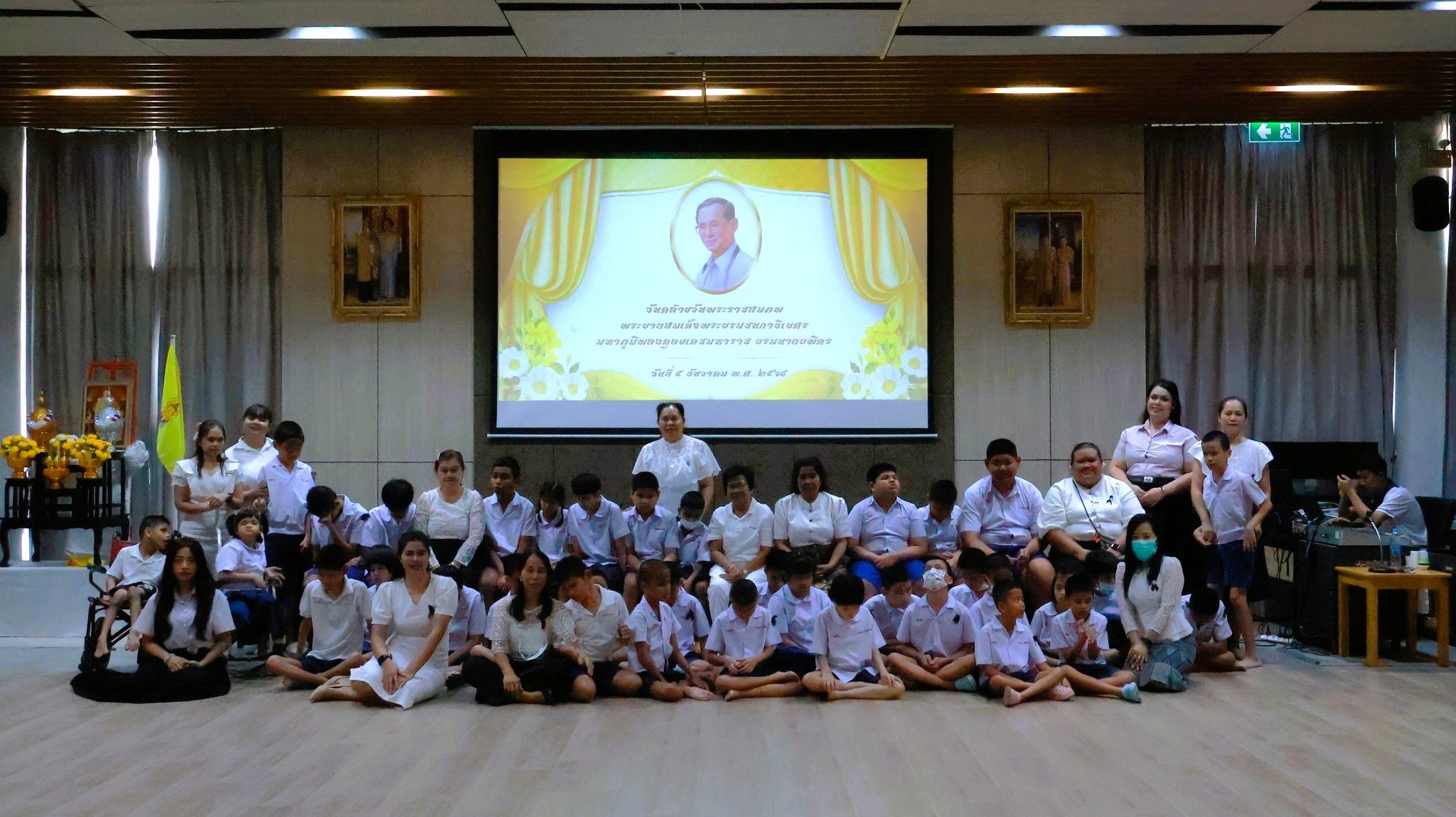 5ธ.ค. กิจกรรมวันคล้ายวันพระบรมราชสมภพ พระบาทสมเด็จพระบรมชนกาธิเบศร มหาภูมิพลอดุลยเดชมหาราช บรมนาถบพิตร ของนักเรียน โรงเรียนบ้านเด็กรามอินทรา
