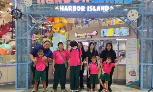 โรงเรียนบ้านเด็กรามอินทรา ได้จัดกิจกรรมเรียนรู้โลกกว้าง ณ HarborLand Fashion Island เพื่อส่งเสริมพัฒนาการด้านร่างกาย อารมณ์ สังคม และการเรียนรู้ ผ่านกิจกรรมที่สนุกสนานและหลากหลาย