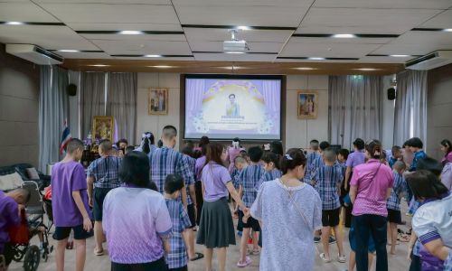  กิจกรรมถวายพระพรชัยมงคล สมเด็จพระนางเจ้าสุทิดา พัชรสุธาพิมลลักษณ พระบรมราชินี  ผู้บริหาร ครู บุคลากร และ นักเรียน โรงเรียนบ้านเด็กรามอินทรา ได้ร่วมแสดงความจงรักภักดีและน้อมสำนึกในพระมหากรุณาธิคุณ ผ่านกิจกรรมถวายพระพรชัยมงคลด้วยความสำนึกในพระเมตตาและพระกรุณาธิคุณอันหาที่สุดมิได้ 